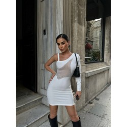 ZİRKONYUM TAŞ BASKILI TEK OMUZ KISA ELBİSE BEYAZ